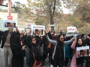 Mohamad-Ali-Taheri-Fans-Protest-3
